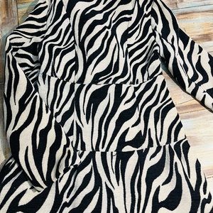Ladie sz small zebra print coat